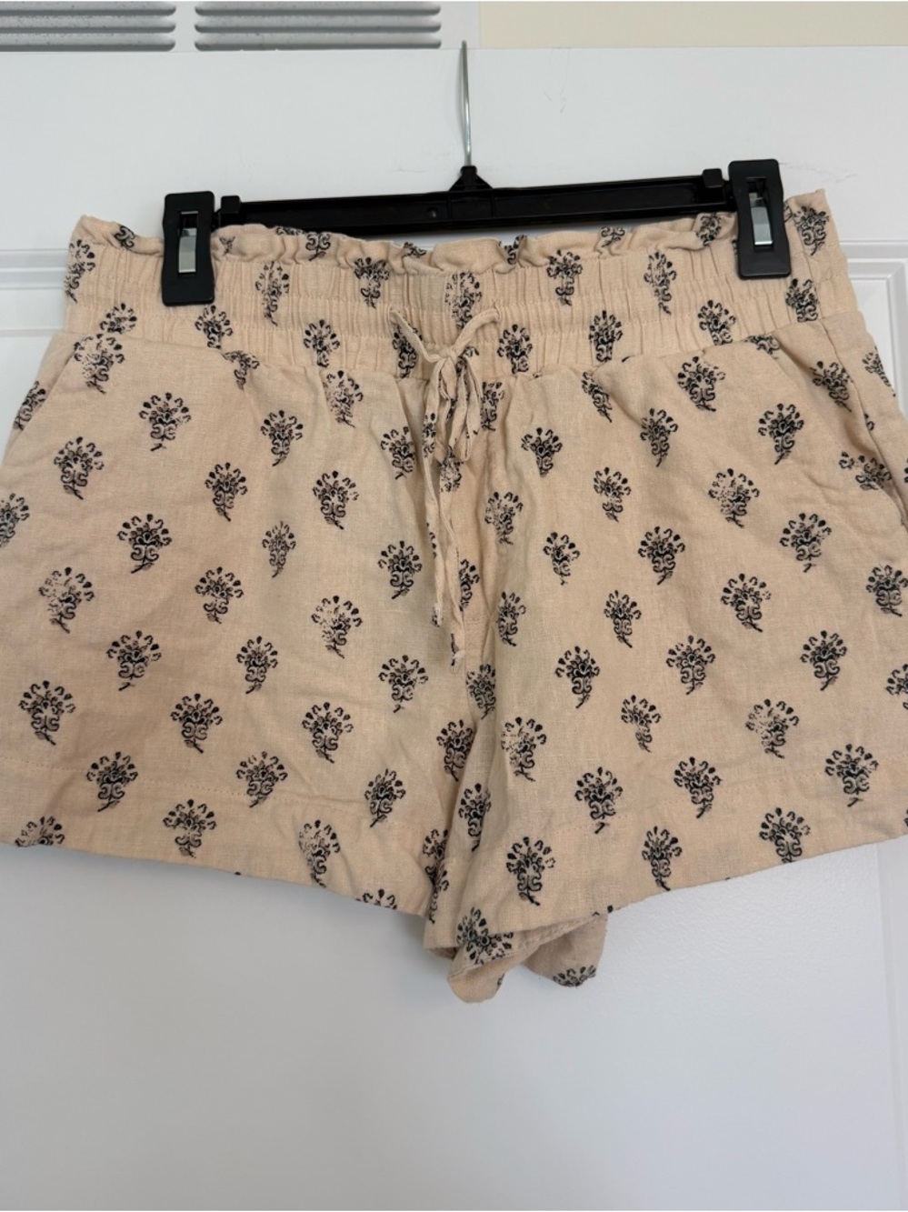a new day Beige Floral Drawstring High-Waist Shorts